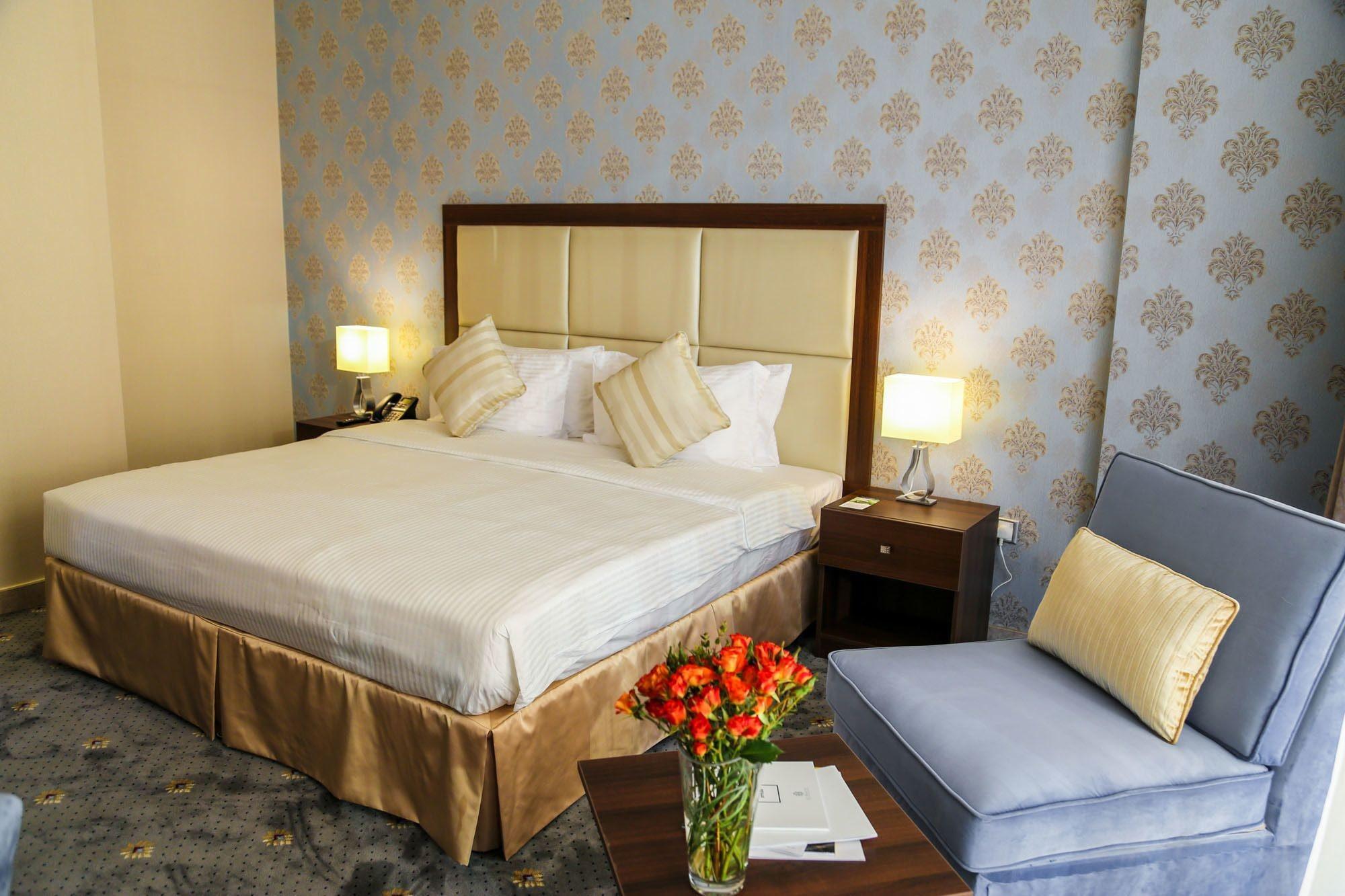 The Town Hotel Doha Buitenkant foto